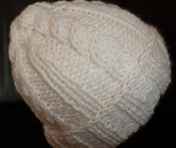 BONNET FEMME ECRU TRICOTE MAIN