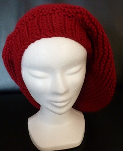 BONNET FEMME ROUGE TRICOTE MAIN POINT MOUSSE STYLE BERET