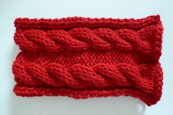 SNOOD FEMME ROUGE TRICOTE MAIN